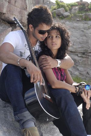 Vaanam's poster