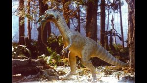 Muttaburrasaurus: Life in Gondwana's poster