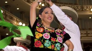 El Grito: Lila Downs at the Macedonio Alcalá Theater, with the Alejandro Díaz Orchestra and the Costumbrista Dance Company's poster