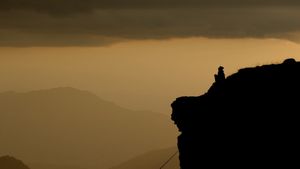 Equilibre's poster