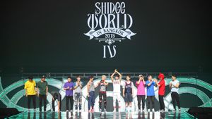 SHINee CONCERT "SHINee WORLD IV"'s poster