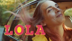Lola's poster