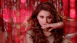 Hate Story IV's poster