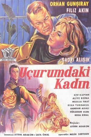 Uçurumdaki kadin's poster