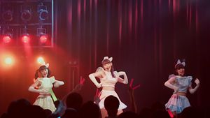 Tokyo Living Dead Idol's poster