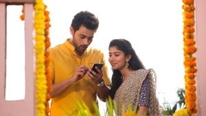 Fidaa's poster