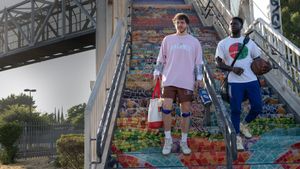 White Men Can't Jump's poster