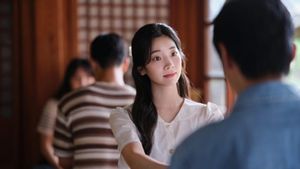 You Are the Apple of My Eye's poster