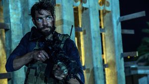 13 Hours: The Secret Soldiers of Benghazi's poster