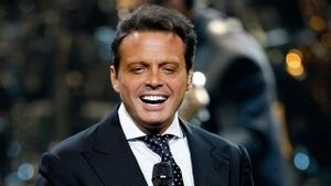 Luis Miguel - Vivo's poster