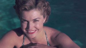 Esther Williams: Hollywood's Mermaid's poster