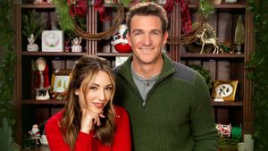 A Crafty Christmas Romance's poster
