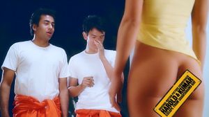 Harold & Kumar Escape from Guantanamo Bay's poster