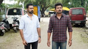 Kannai Nambathey's poster