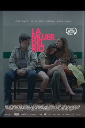 La mujer del río's poster