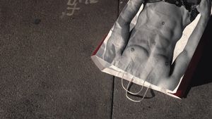 White Hot: The Rise & Fall of Abercrombie & Fitch's poster