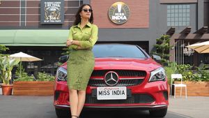 Miss India's poster