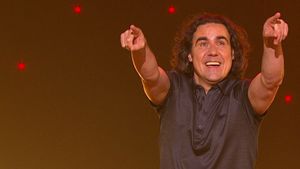 Micky Flanagan: Peeping Behind the Curtain's poster