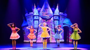 Prinsessia Show: De Droomtroon's poster