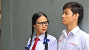 First Kiss's poster