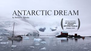 Antarctic Dream's poster