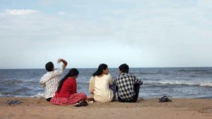 Mudhal Nee Mudivum Nee's poster