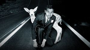 Aziz Ansari: Buried Alive's poster