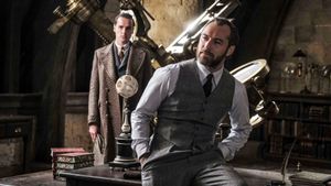 Fantastic Beasts: The Crimes of Grindelwald's poster
