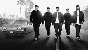 Straight Outta Compton's poster