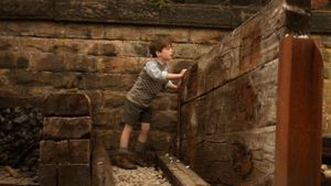 The Railway Children Return's poster