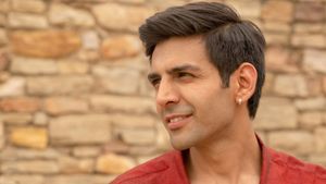 Love Aaj Kal's poster