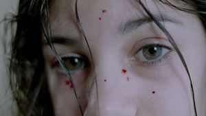 Let the Right One In's poster