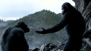 Dawn of the Planet of the Apes's poster