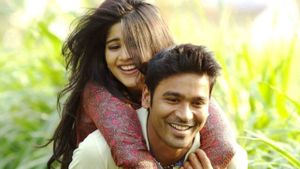 Enai Noki Paayum Thota's poster
