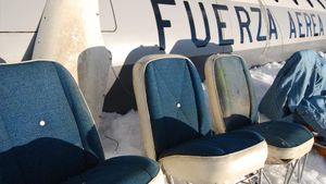 I Am Alive: Surviving the Andes Plane Crash's poster