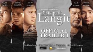 Bisik Pada Langit's poster