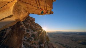 Alex Honnold: The Soloist VR's poster