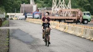 Boys on the Bridge's poster