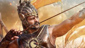 Baahubali: The Beginning's poster