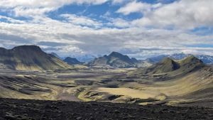 Iceland: The Quest for Origins's poster