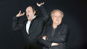 Gegen das Schweigen - Machtmissbrauch bei Theater und Film's poster
