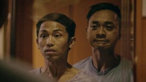 Akin ang korona's poster