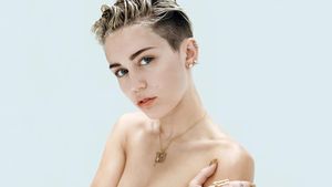 Miley: The Movement's poster