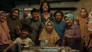 Basri & Salma in A Never-Ending Comedy's poster