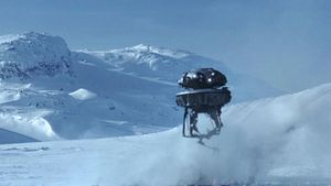 Star Wars: Episode V - The Empire Strikes Back's poster