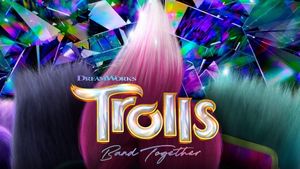 Trolls Band Together's poster