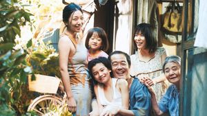Shoplifters's poster