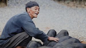 The Last Tribe in China's poster