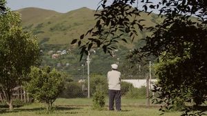 El nombrador, una película sobre Daniel Toro's poster