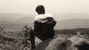His Motorbike, Her Island's poster
